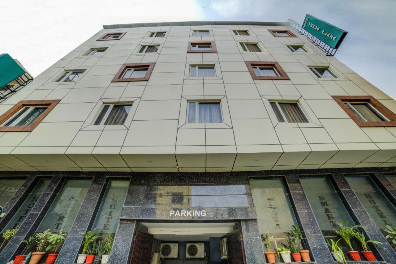 โรงแรมวีนัส พลาซา นิวเดลี ภายนอก รูปภาพ