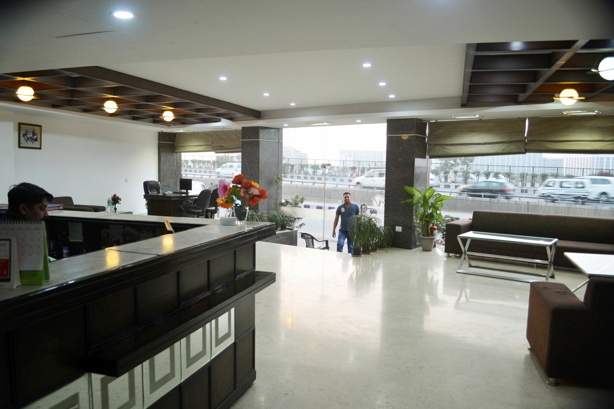 โรงแรมวีนัส พลาซา นิวเดลี ภายนอก รูปภาพ